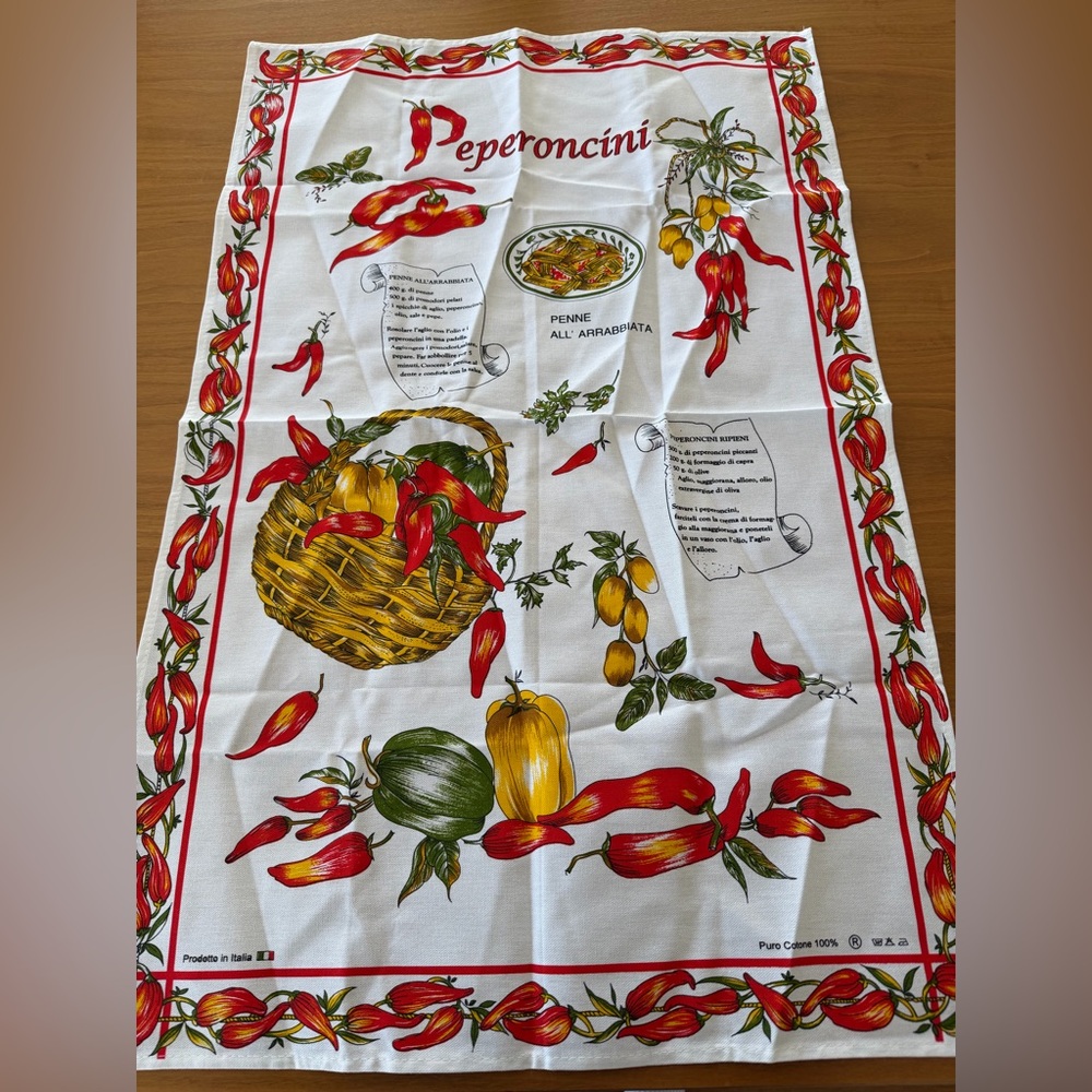 Italian 100% Cotton Table Cover 22x34 Peperoncini Made in Italy New